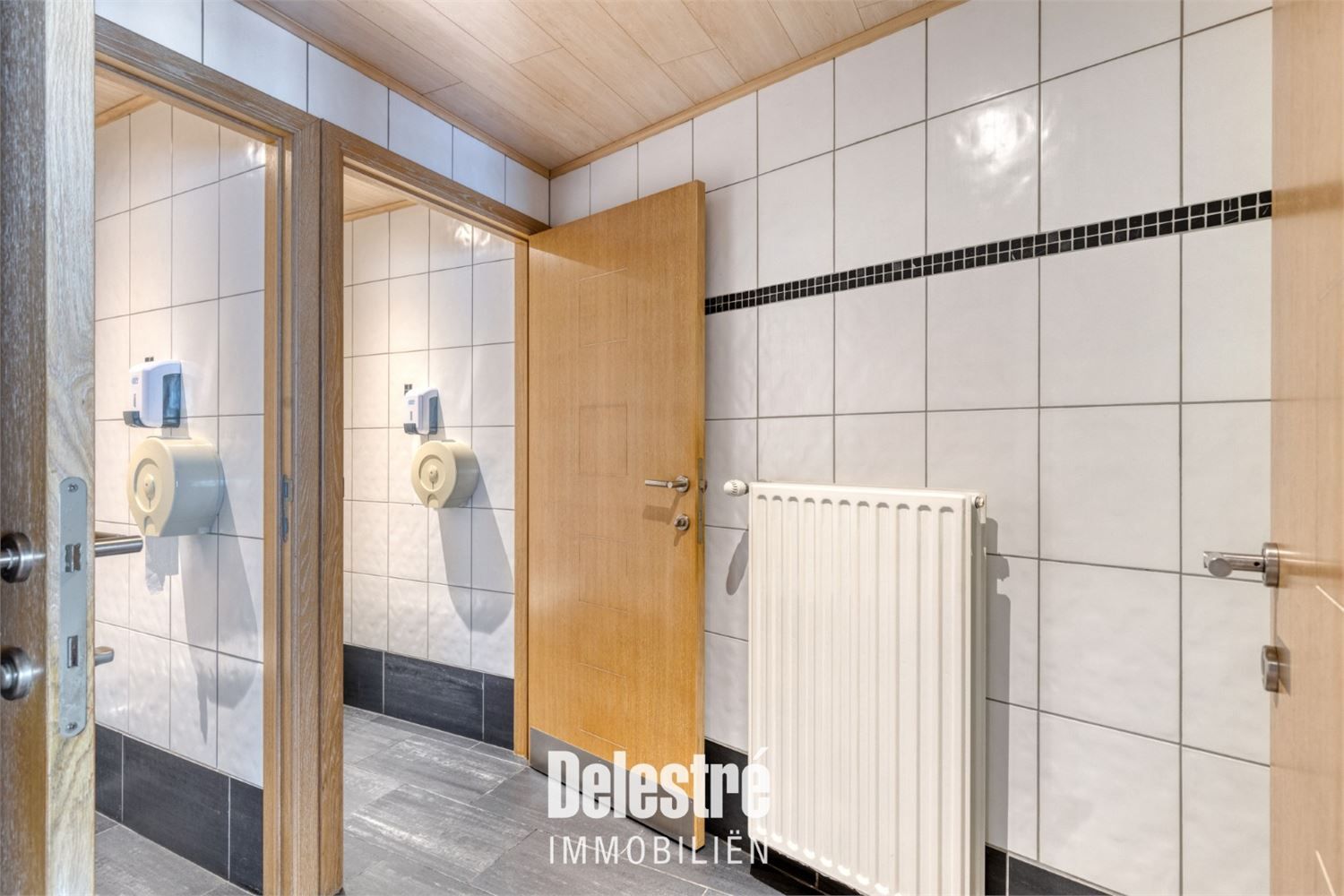 SOLIDE GEBOUW MET UITZONDERLIJKE OPP. 441 M2 foto 23