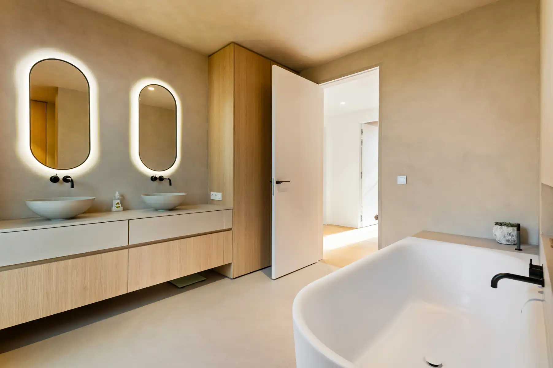 Exclusieve recente woning met hoogwaardige afwerking. foto 19