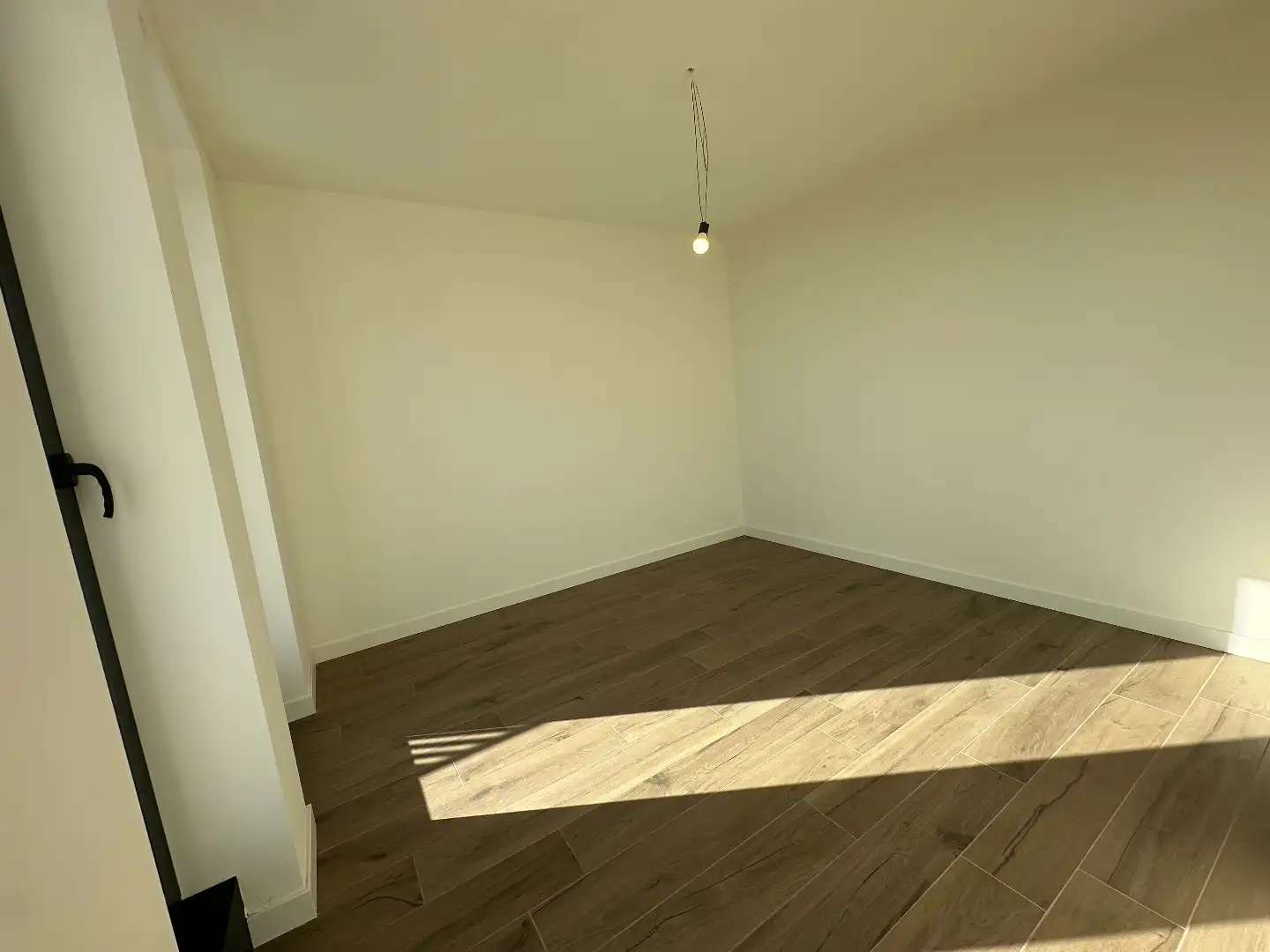 Prachtig nieuwbouwappartement op de 1ste verdieping met riant terras. foto 10