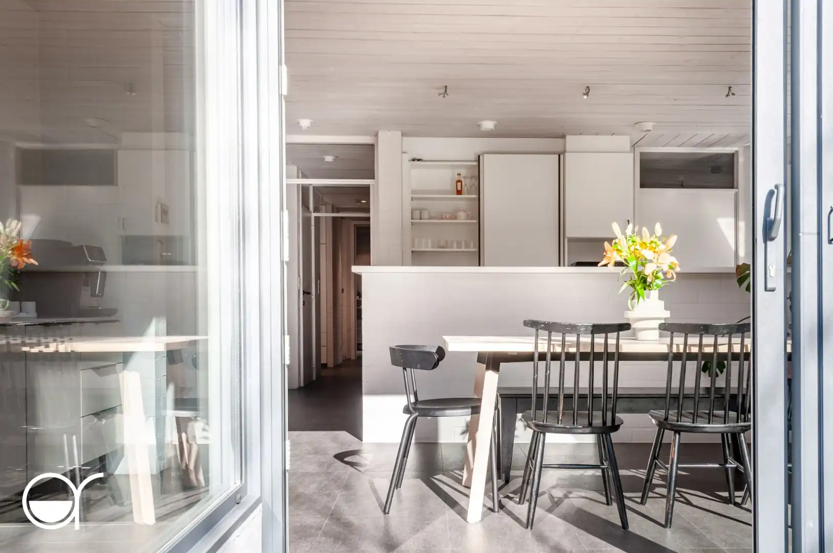 Architectenwoning met 3 slaapkamers  gelegen in een residentiële wijk in Lovendegem. foto 18