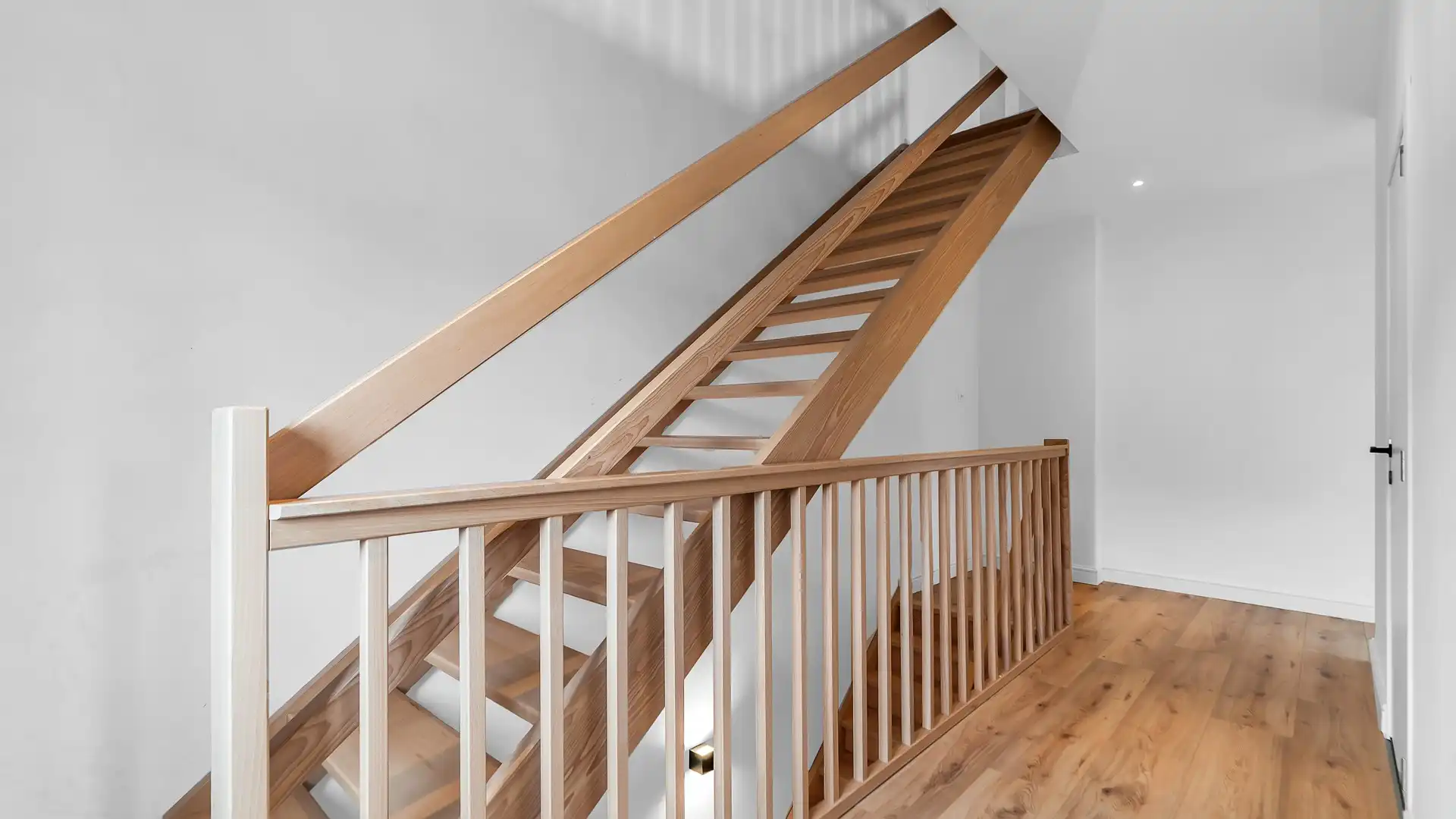 Karaktervolle nieuwbouwwoning op een rustige toplocatie in het hart van Haspengouw foto 15