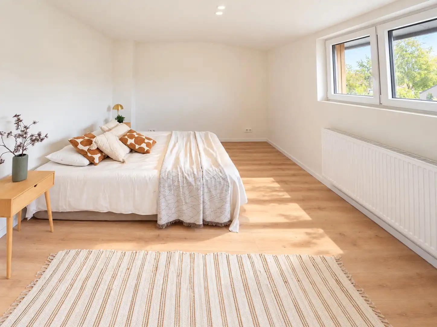 Uitmuntend gelegen gerenoveerde woning ! foto 16