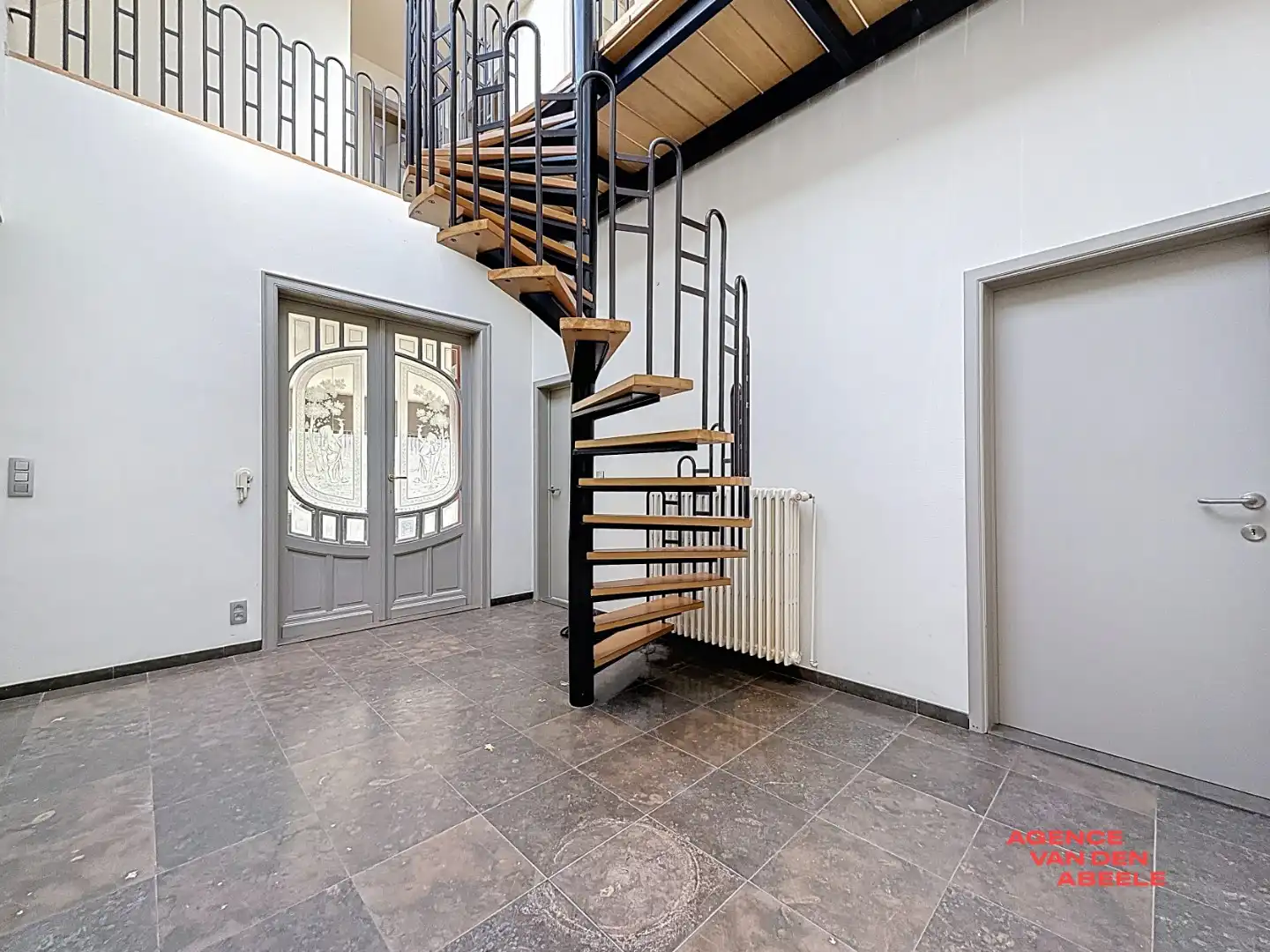 Ruim duplexappartement met 3 slaapkamers en terras foto 9