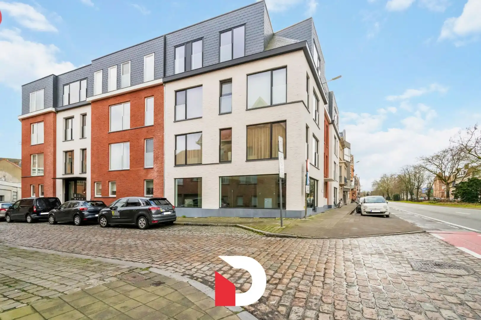 Instapklaar hoekappartement met 2 slk label A en ruim terras centrum Brugge foto 17