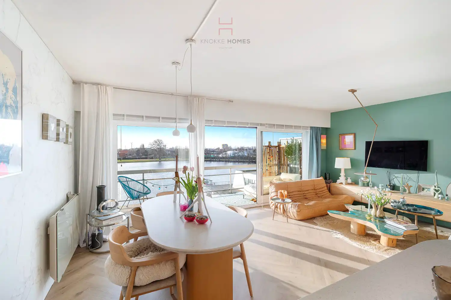 Instapklaar vernieuwd vakantie-appartement met Zuidgericht terras en open zicht in Duinbergen foto 9