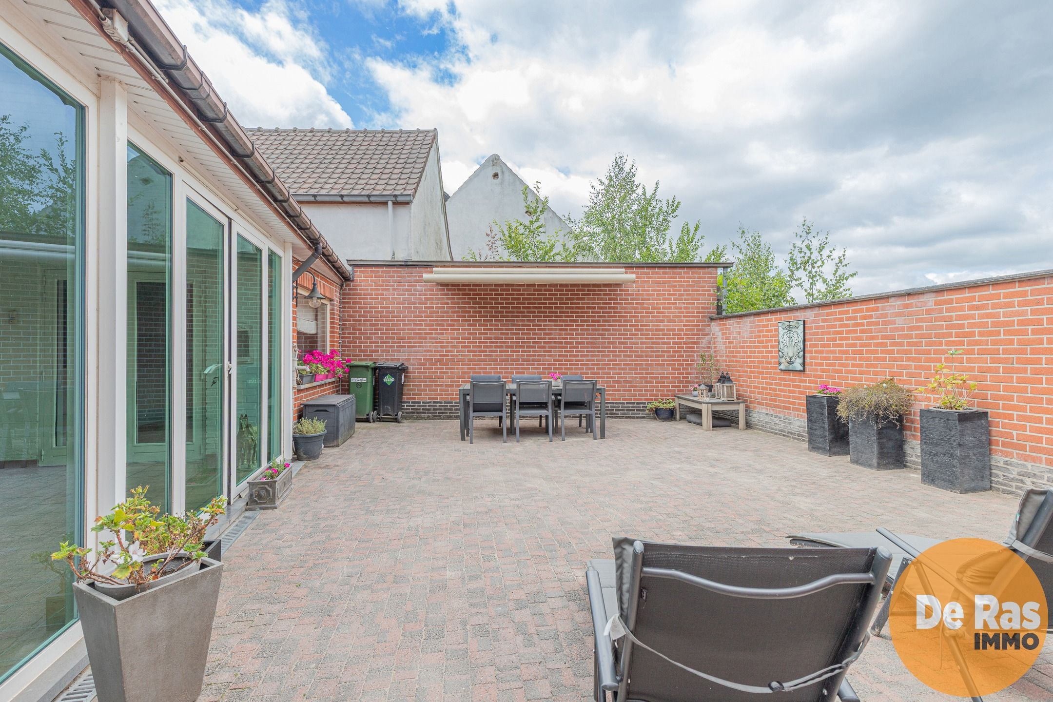 NIEUWERKERKEN–Gezellige woning met terras, centrale ligging! foto 21