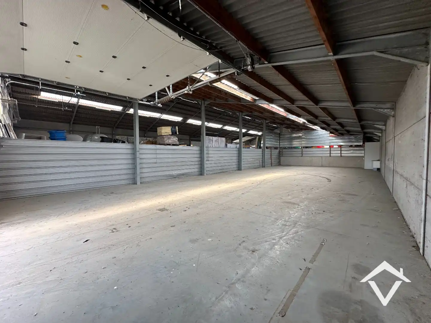 Opslagruimte van 250m² te huur in Diksmuide foto 5