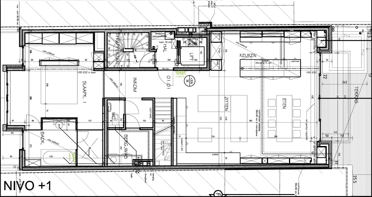 Uitzonderlijk ruim en gerenoveerd duplexappartement met 5 slaapkamers met zonnig terras in Sint-Idesbald foto 23