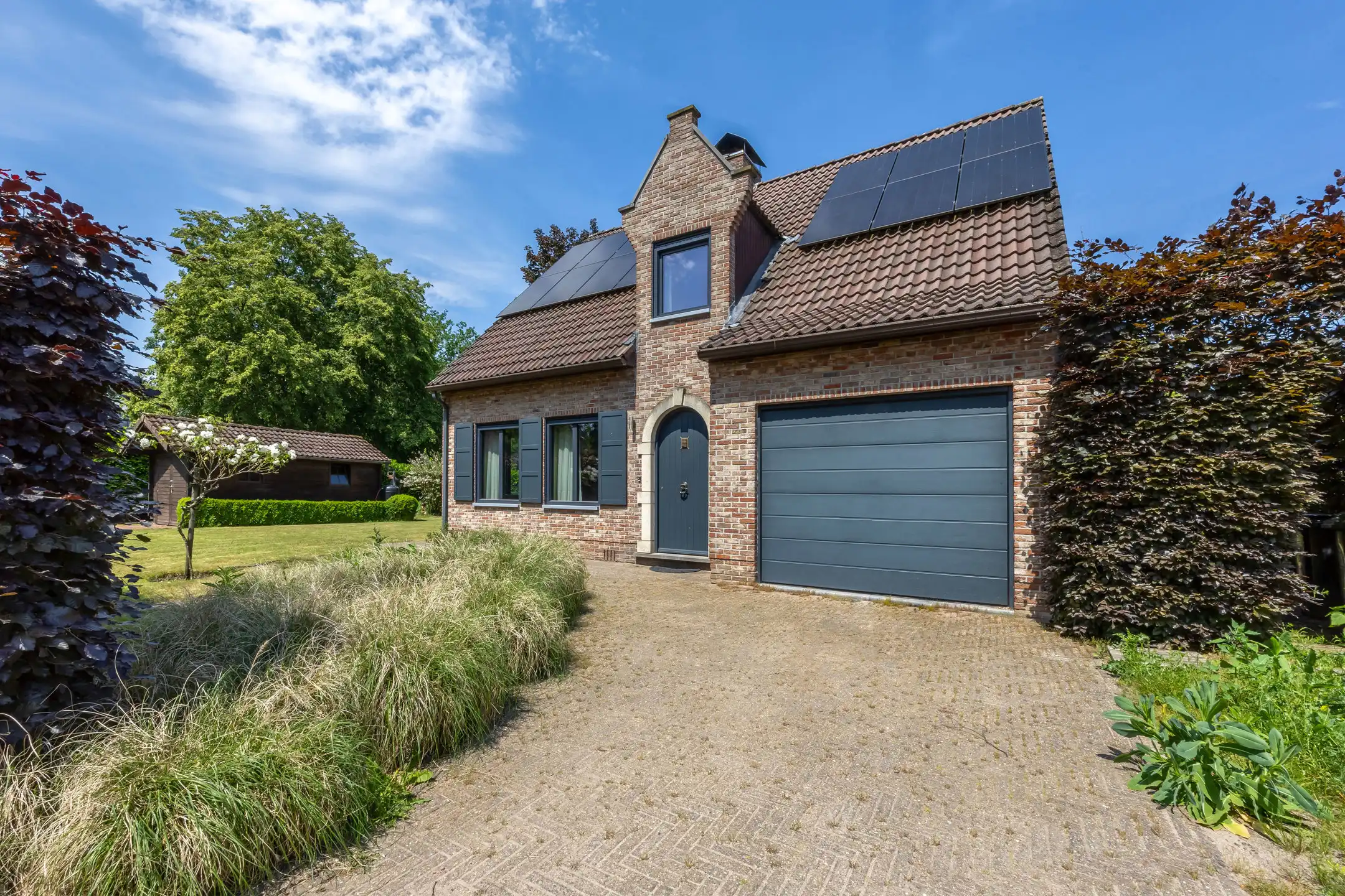 Charmante woning met uitzicht op blijvend groen foto 2