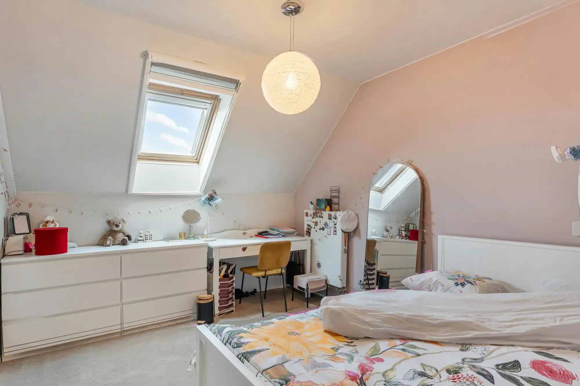 Exclusief duplexappartement met zonneterras en tuin op toplocatie in Genk foto 16