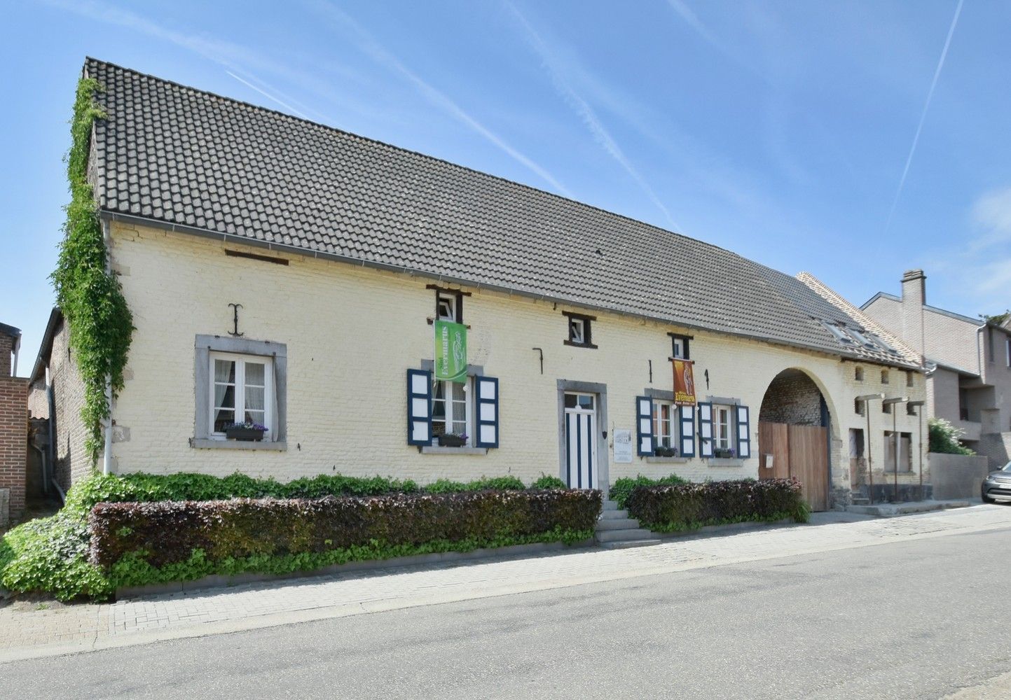 Uniek gerenoveerde riante hoeve met guesthouses en boordevol potentieel op een idyllische, natuurrijke locatie te Tongeren foto 50