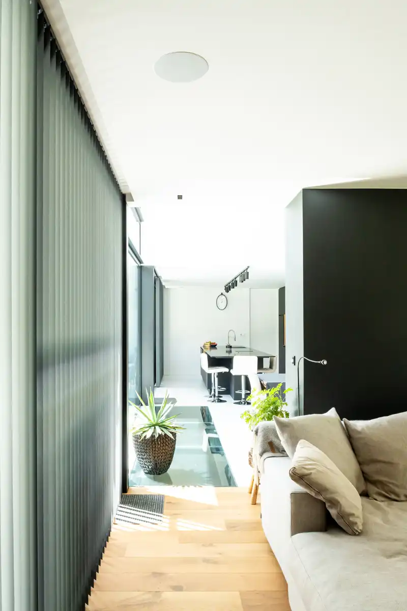 Ruime moderne luxe villa met zwembad op ca. 2339 m². foto 11