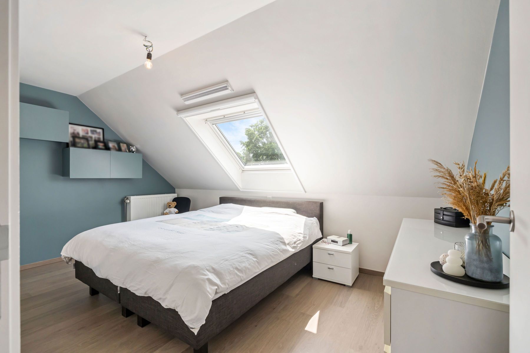 Instapklare woning met tuin, zonnepanelen en 3 slpks foto 13