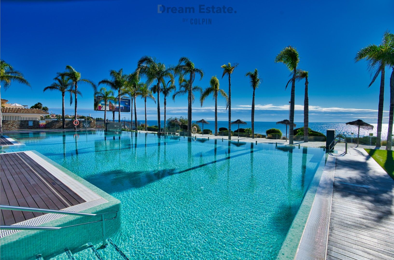 Nieuwe appartementen op een steenworp van strand en zee. foto 17