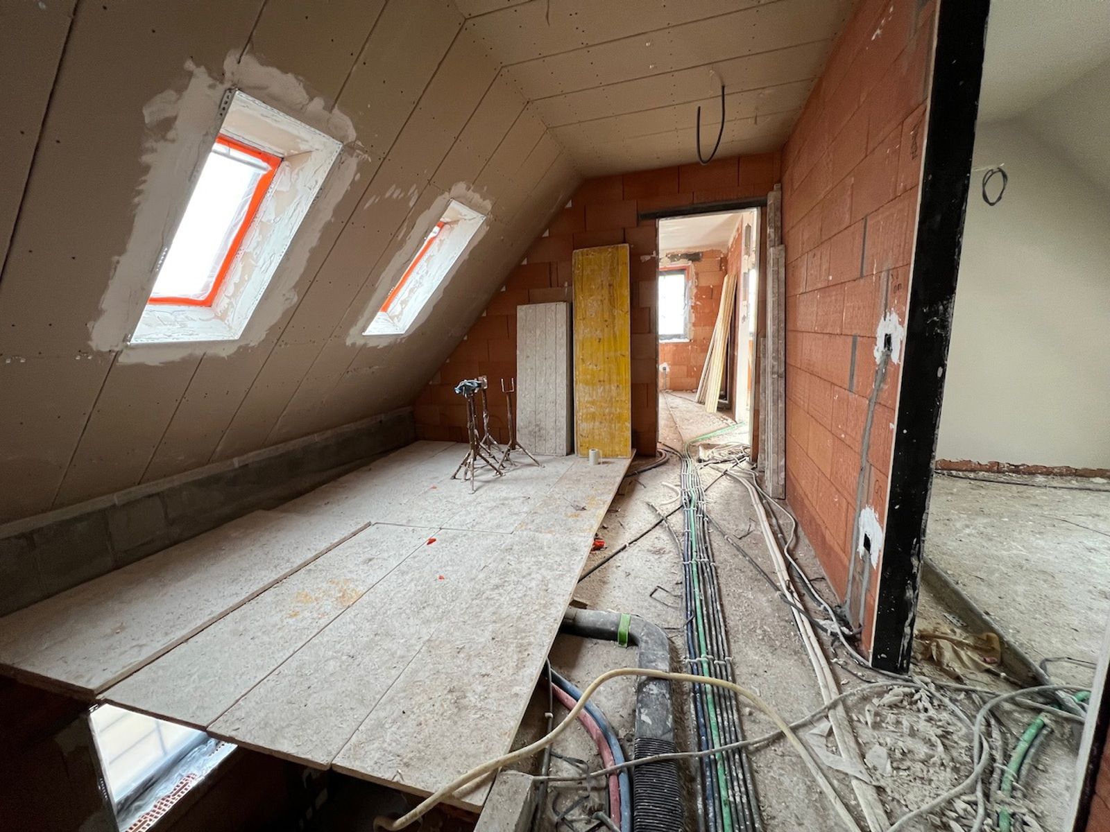 6% BTW - OB met 3slpk, bureau, dressing, terras en tuin foto 13
