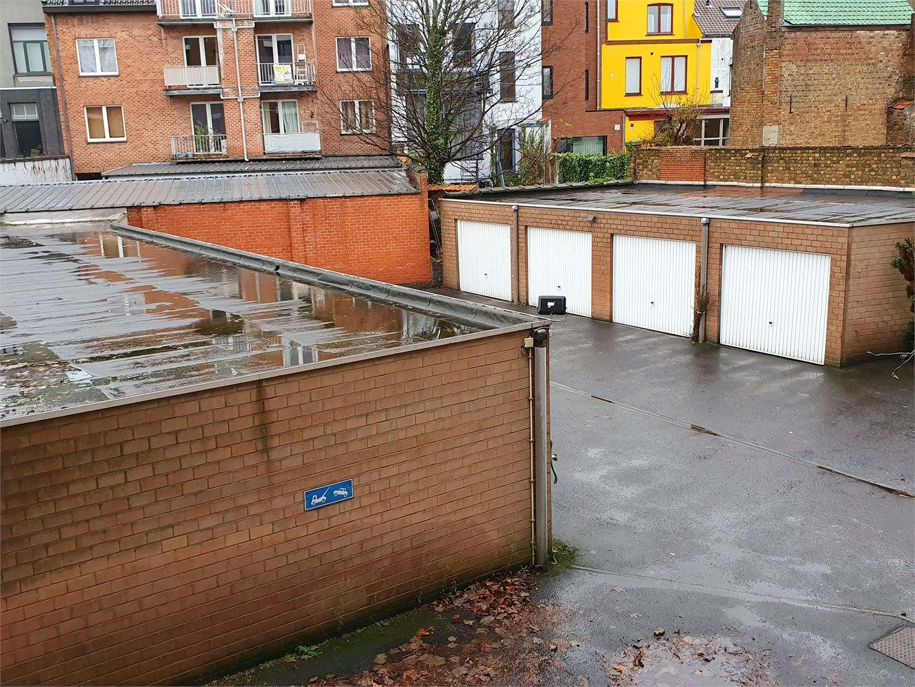 St-Andries, op wandelafstand van de Smedenpoort appartement  van 126 m2  3 slaapkamers ,een zonneterras en een zonnebalkon en garagebox. foto 15