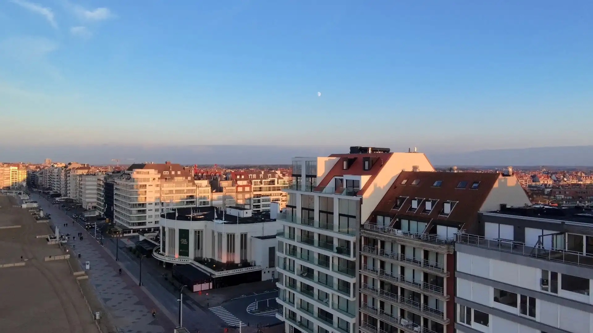 Exclusieve hoekduplex van 427 m² met frontaal zeezicht foto 29