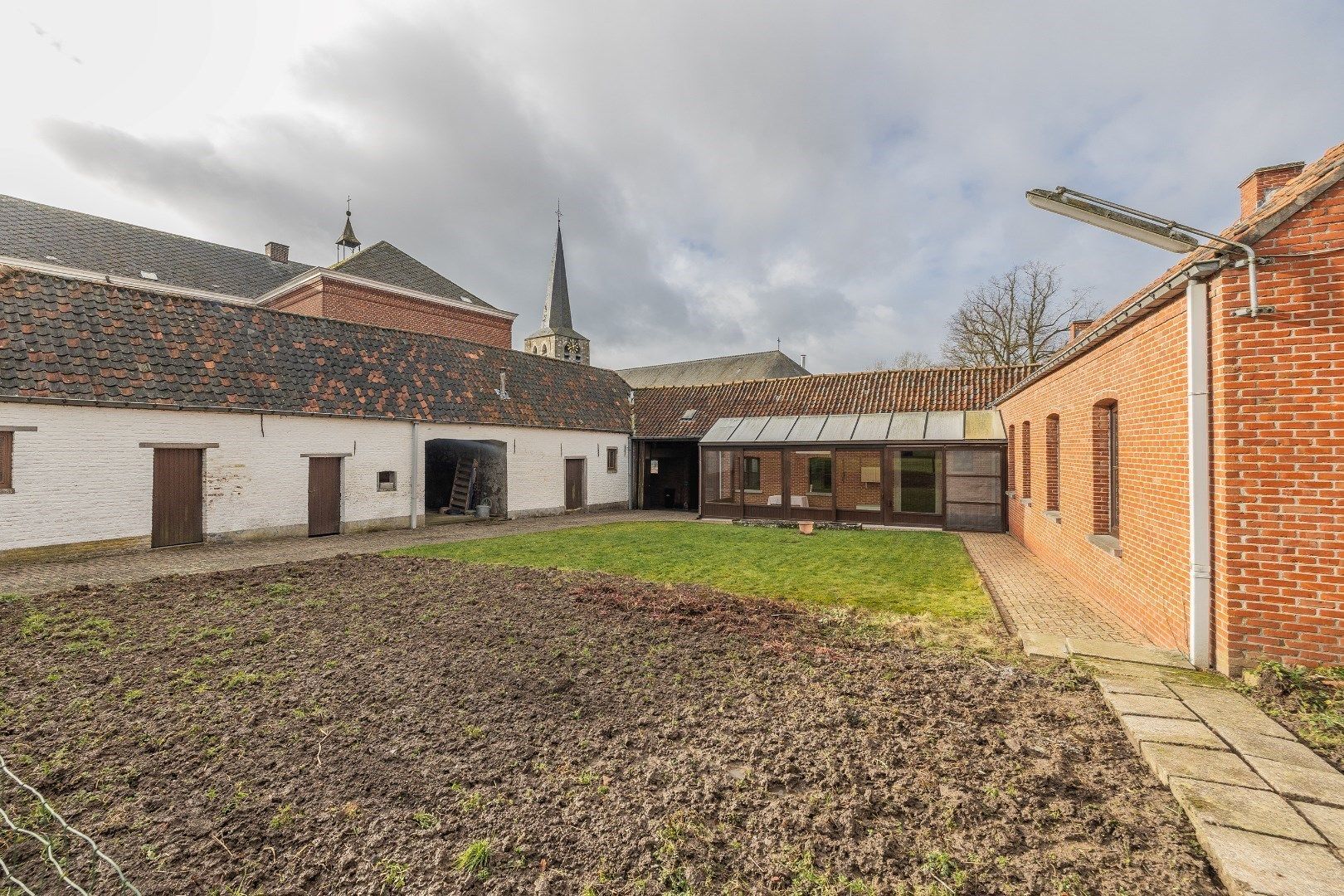 Projectgrond op unieke locatie foto 2