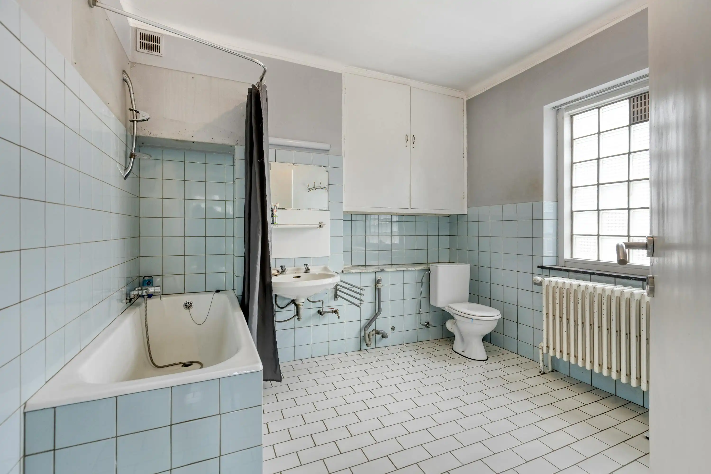 3 woningen als één geheel te koop op toplocatie in Zonhoven foto 42