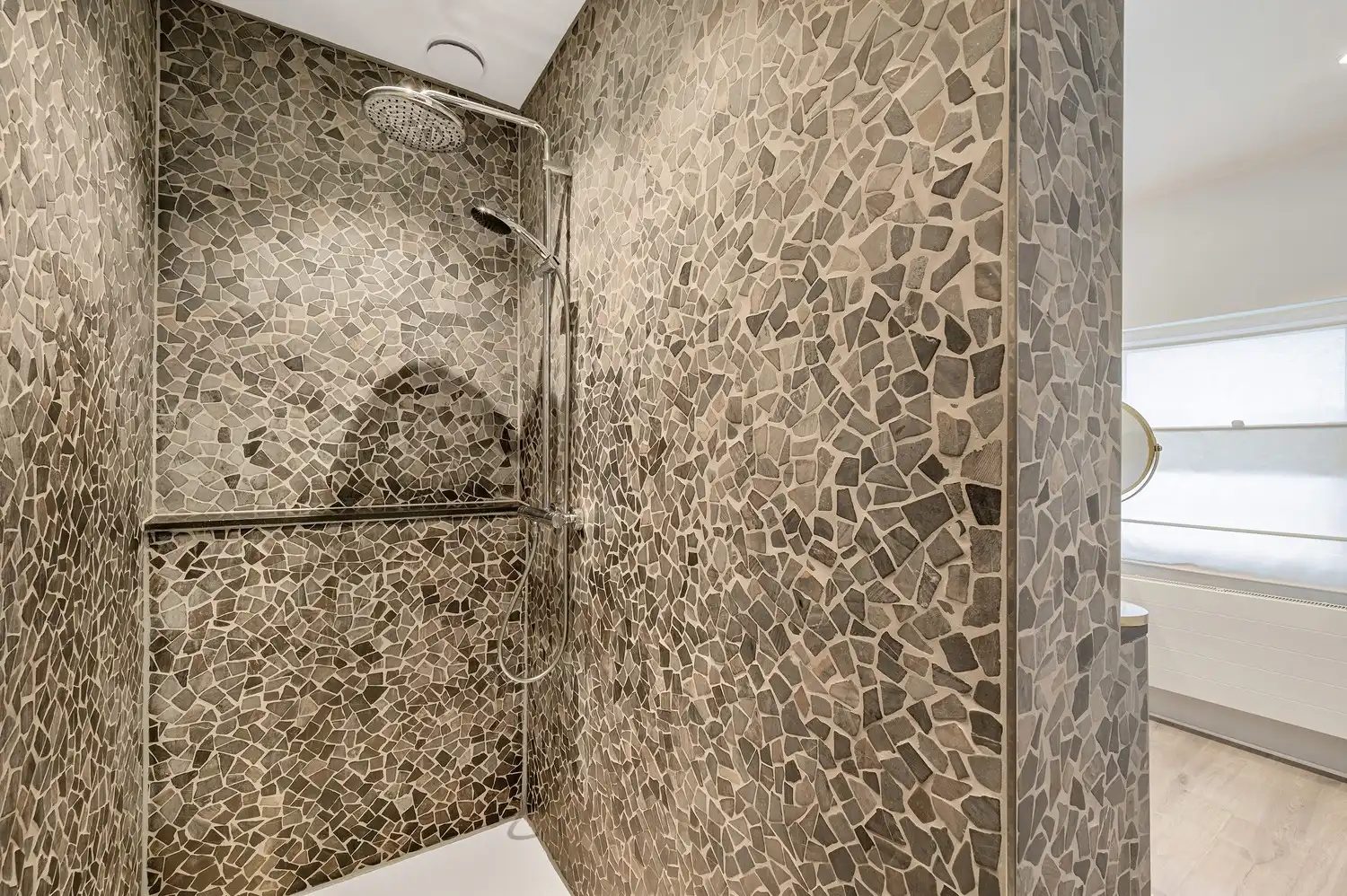 Volledig vernieuwde gezinswoning met tuin. foto 21