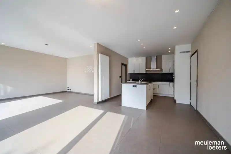 Energiezuinige woning met garage en tuin foto 4