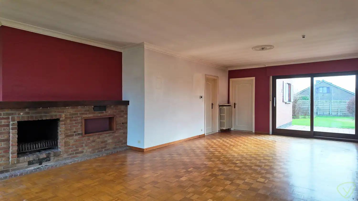 Ruime gezinswoning met grote tuin te huur in Zomergem! foto 4