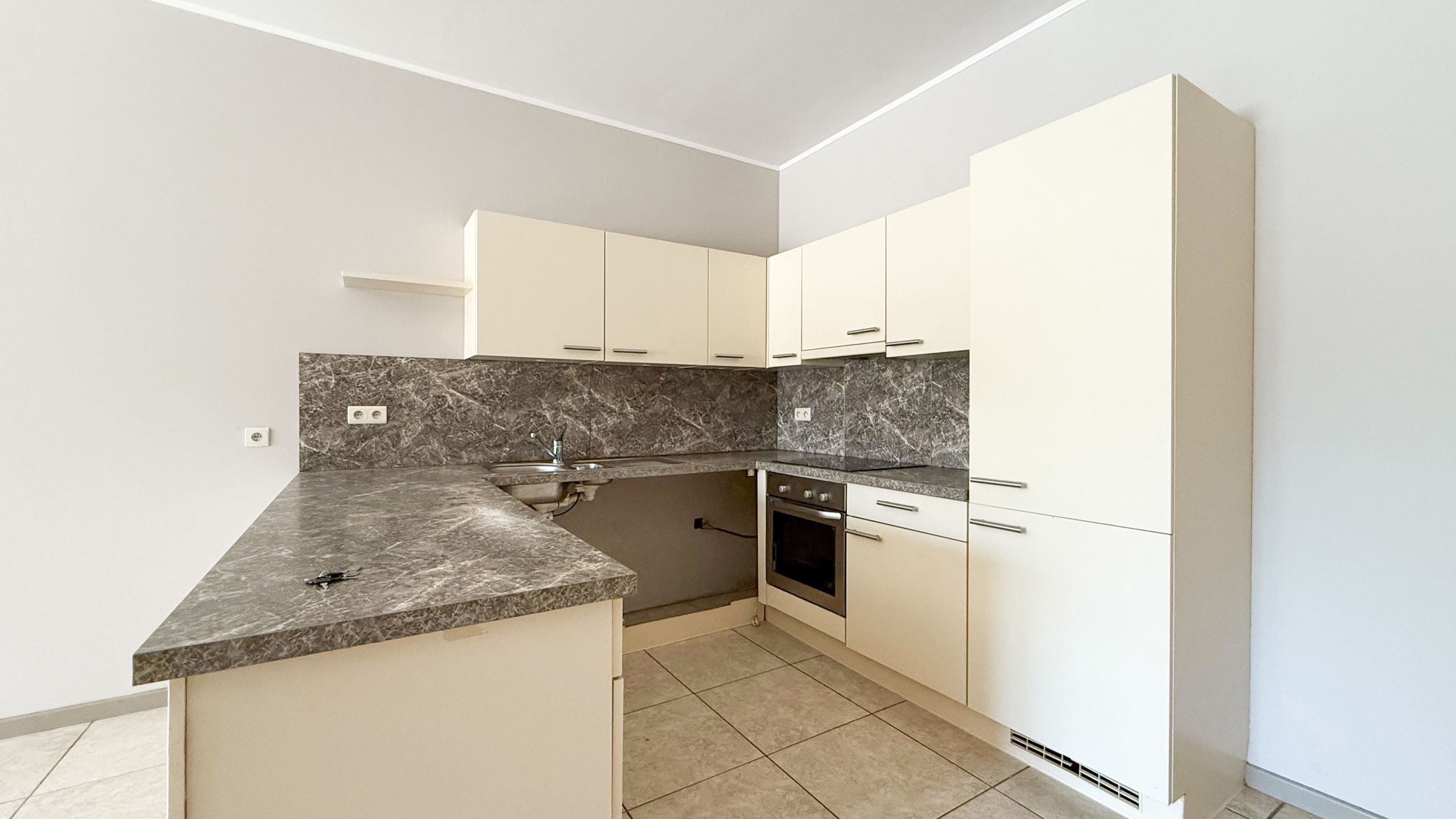 Gelijkvloerse appartement met 2 slaapkamers te HZ! foto 5
