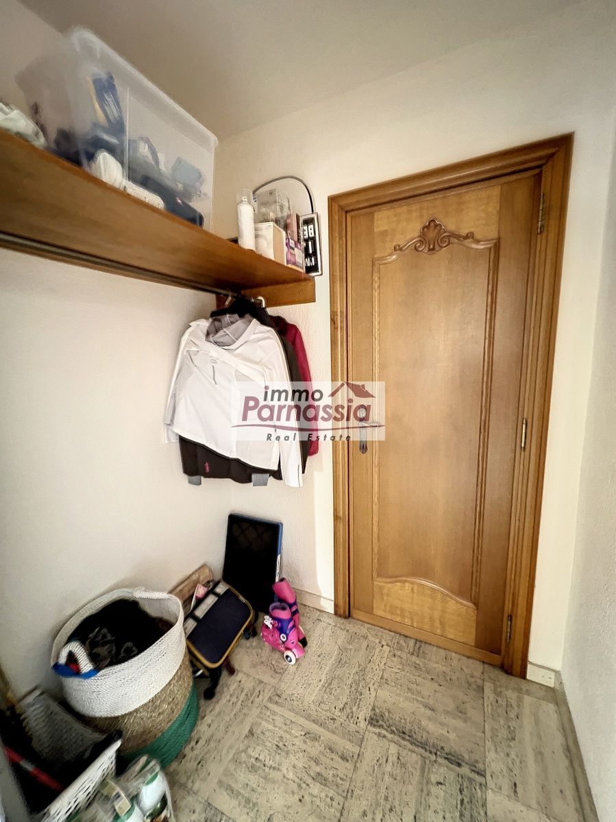 Ruime residentieel gelegen villa nabij de  BSB foto 9