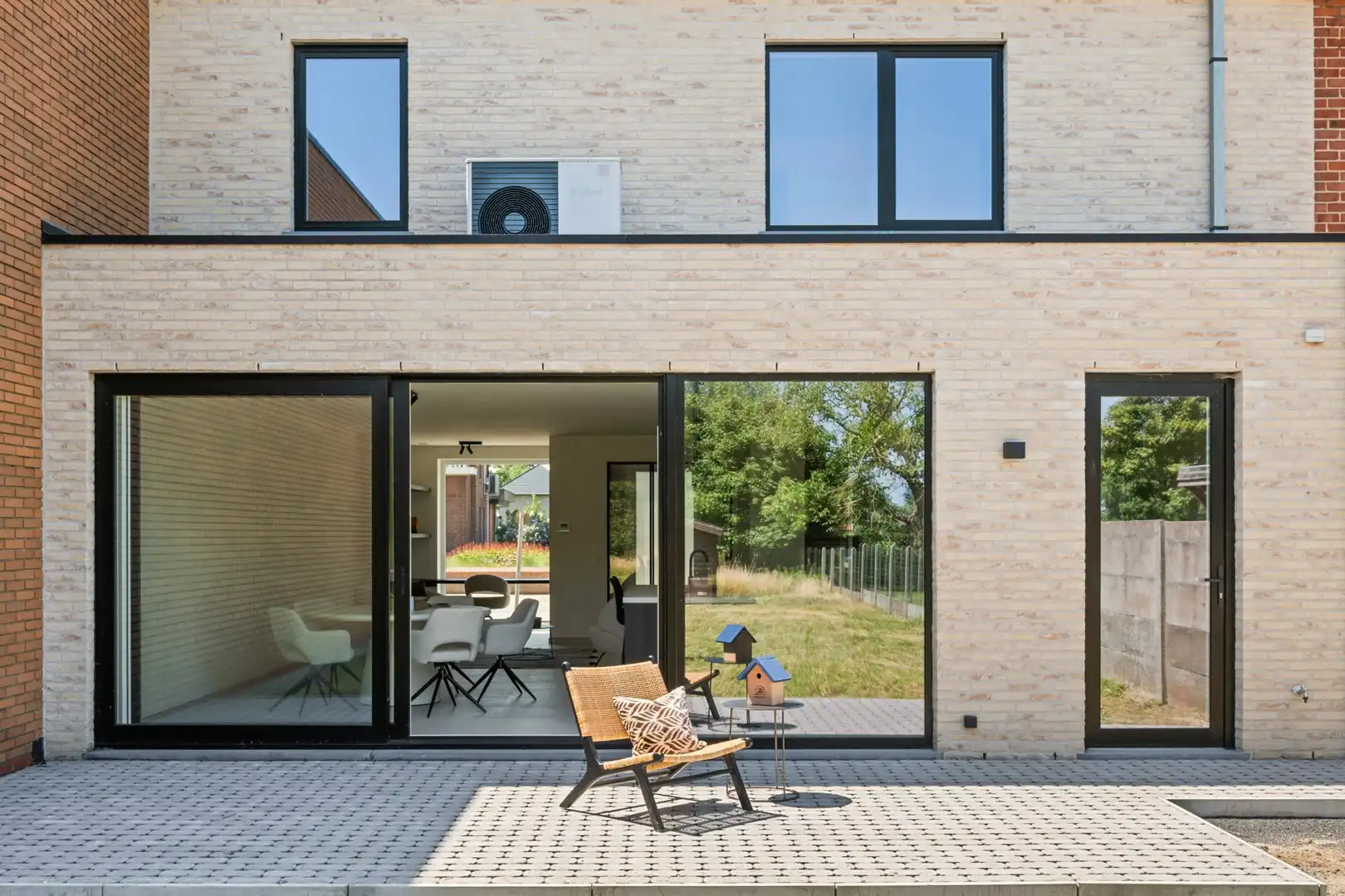 BEZOEKMOMENT OP 06/09 - Kwalitatief afgewerkte lichtrijke en ruime nieuwbouw woning met tuin en 3 volwaardige slaapkamers foto 15