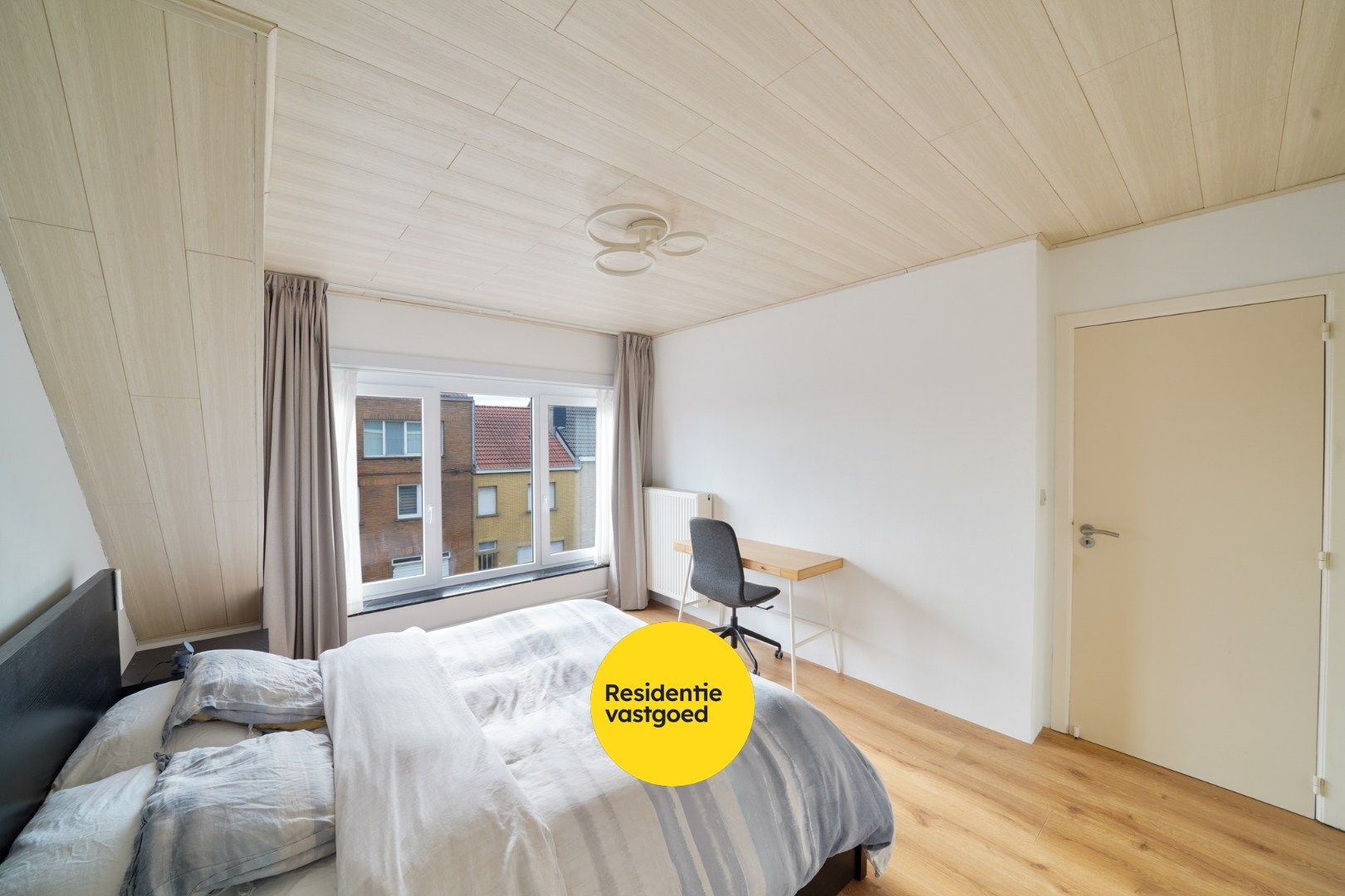 Ruime bel-étagewoning met 3 slaapkamers en garage te Oostende foto 11