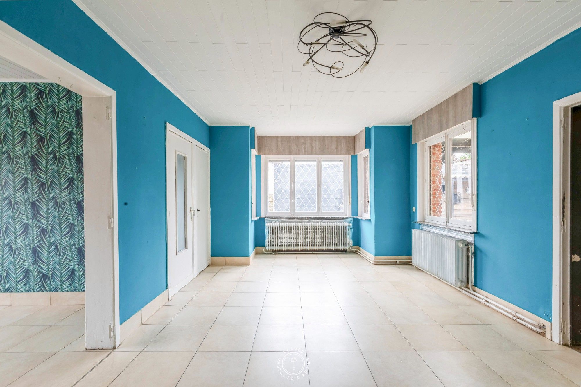 Woning met magazijn op een fijne locatie foto 3
