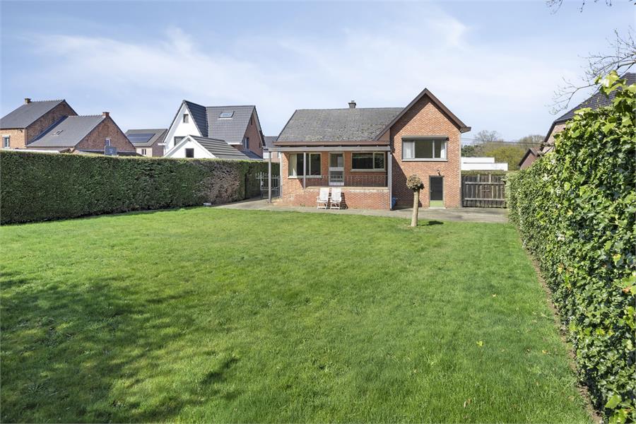 Huis te koop met zonnige tuin in Schaffen (Diest) foto 24