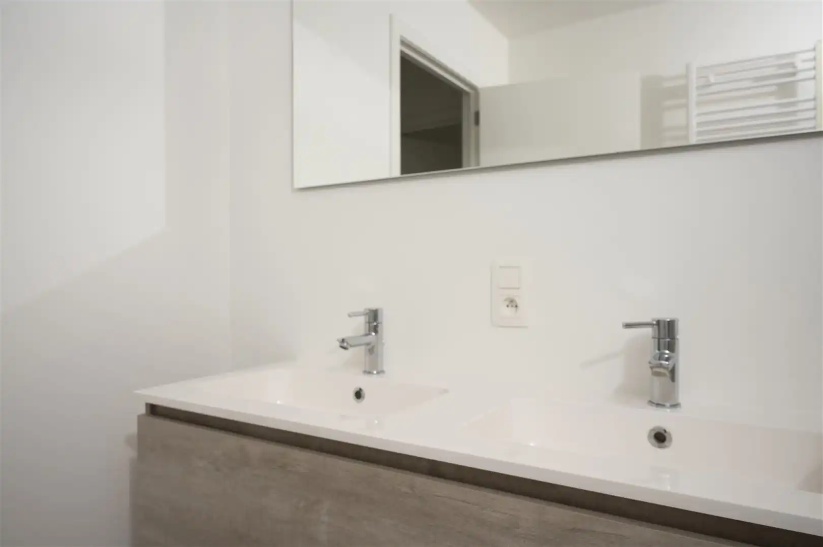 Gelijkvloers nieuwbouw appartement te huur  foto 15