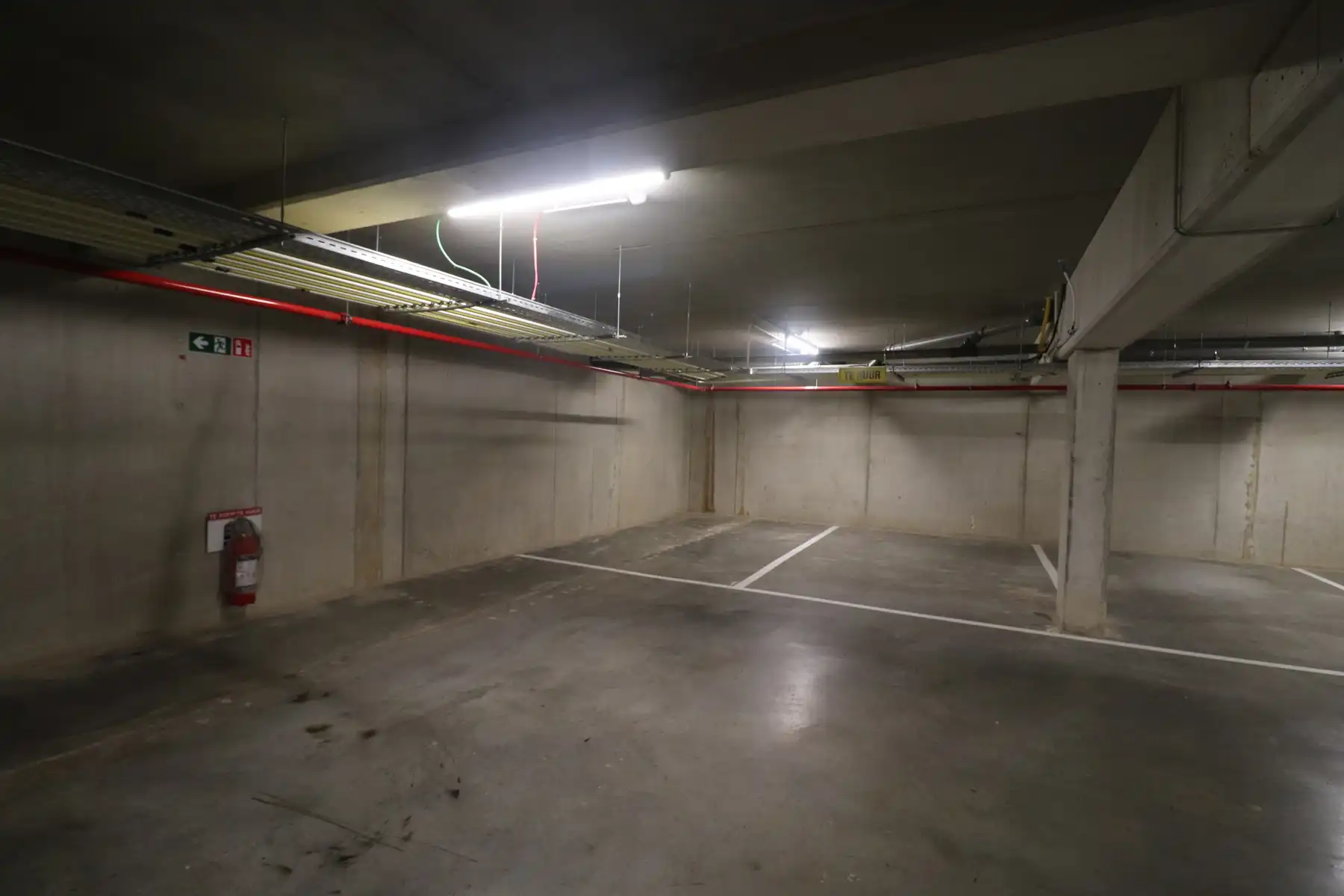 Parkeerplaats te huur Leopoldstraat 35/P2 - 2330 Merksplas