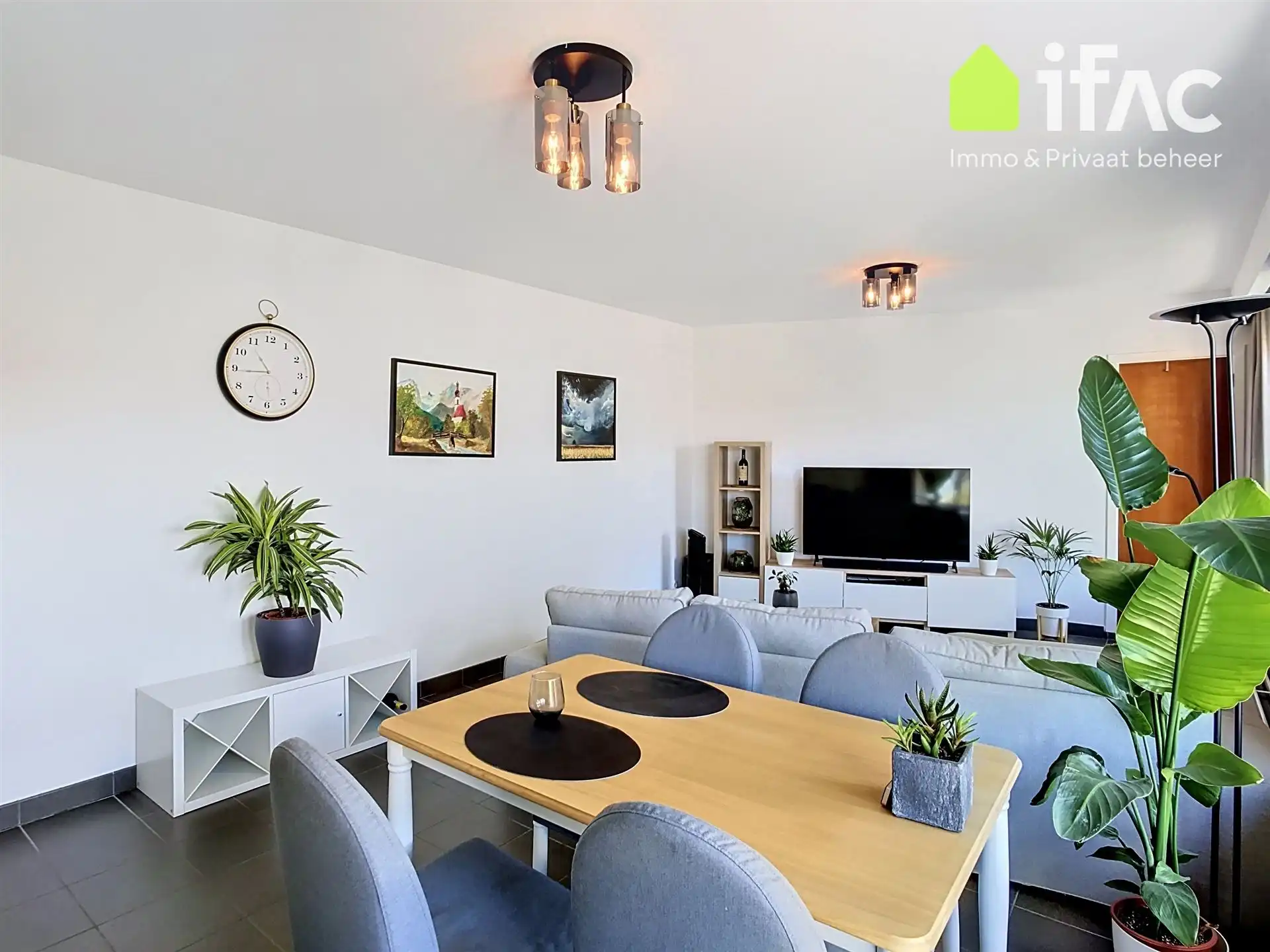 Prachtig appartement met 2 slaapkamers foto 3