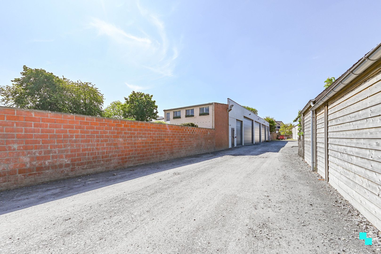 Ruime loods van ca. 172 m² met sectionaalpoort foto 11