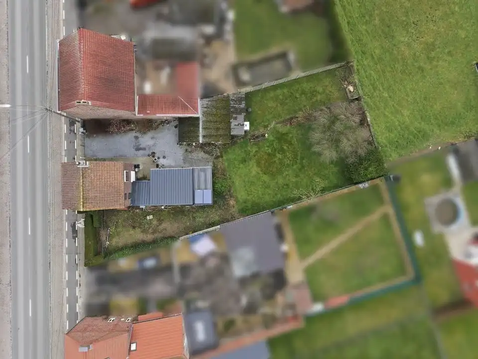 TE RENOVEREN GEZINSWONING OP EEN MOOI PERCEEL IN ZEPPEREN foto 3