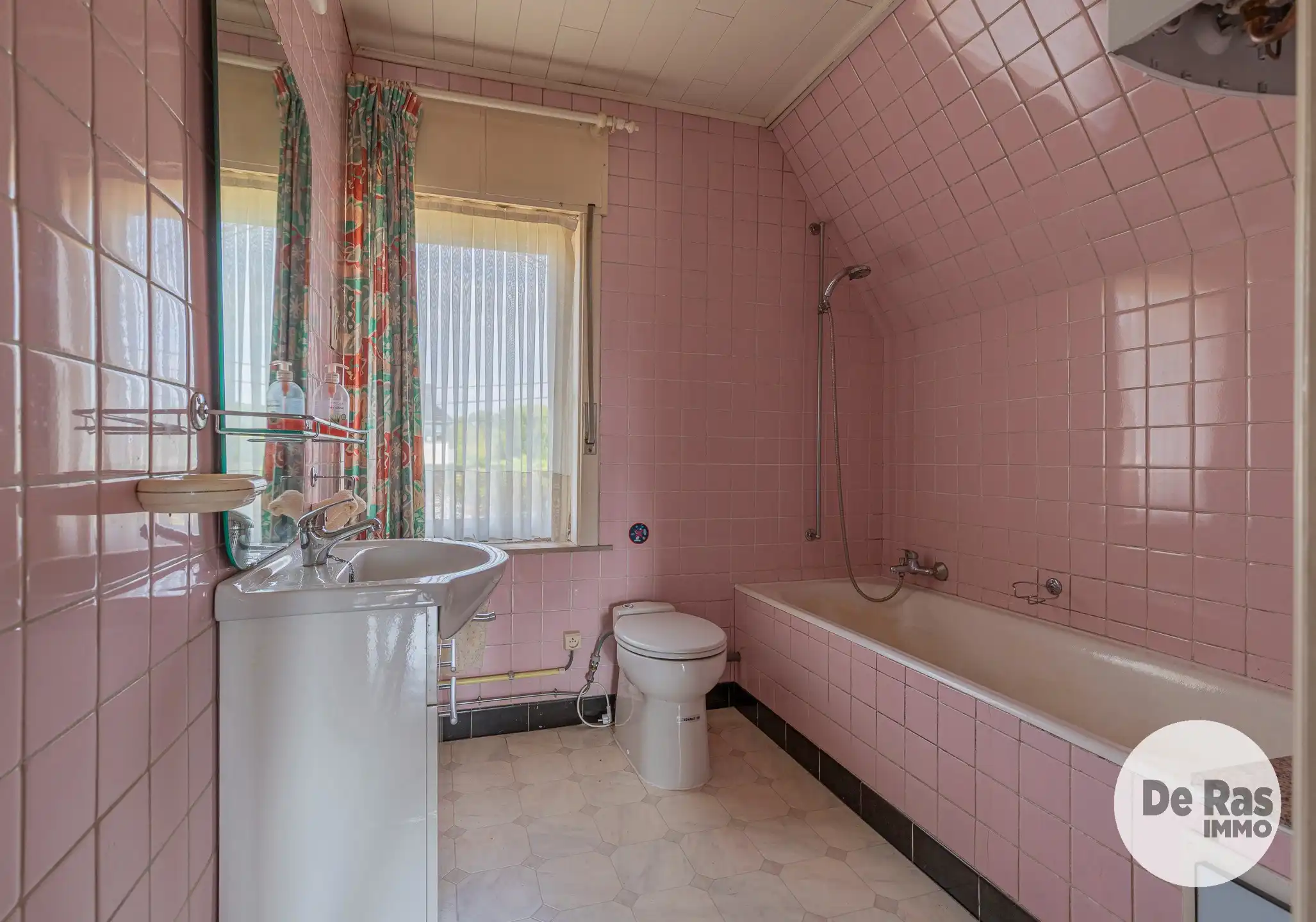 VLEKKEM- Ruime woning met 4 slaapkamers en uitgestrekte tuin foto 21