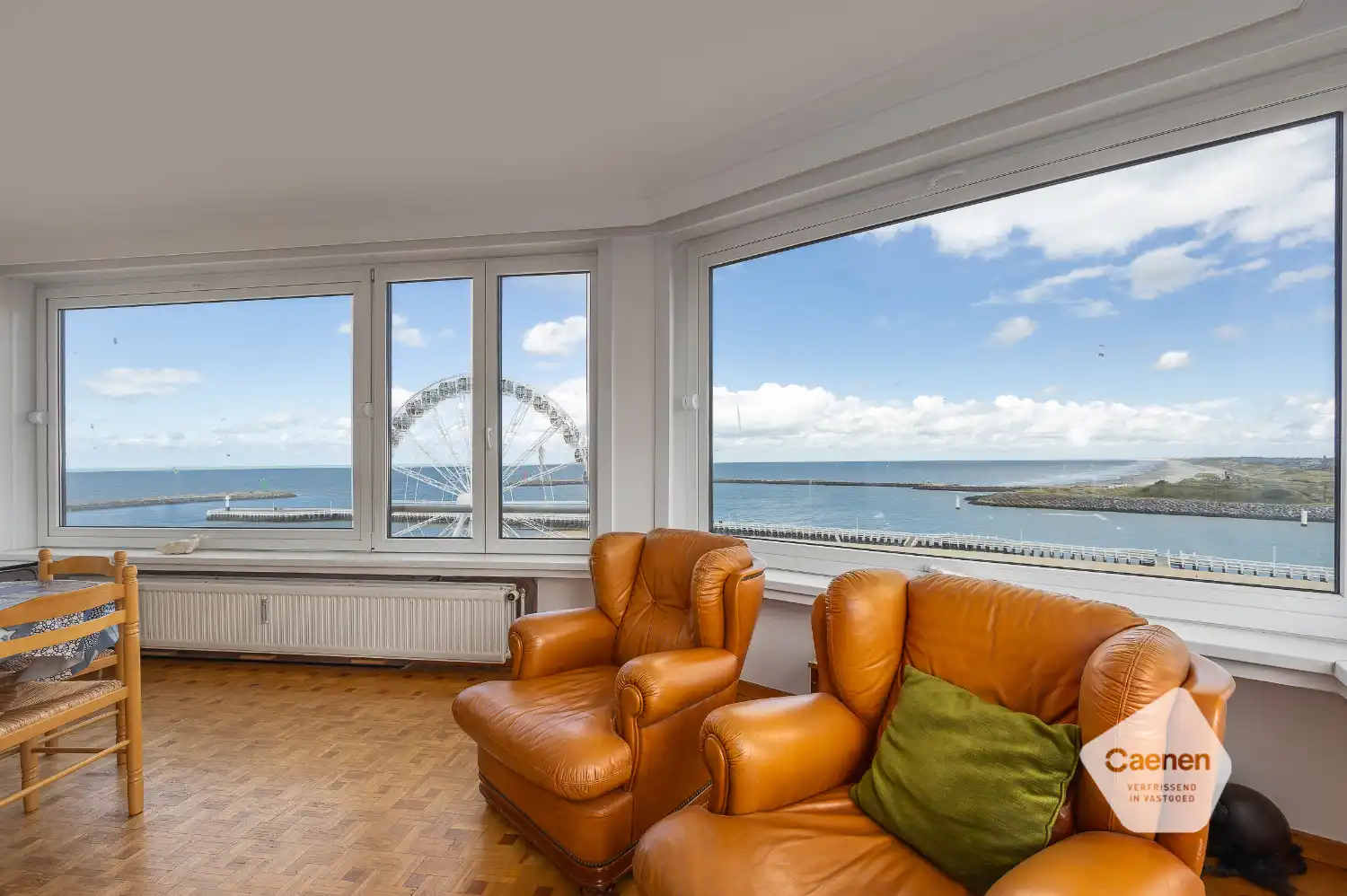 Twee slaapkamer appartement met prachtig zicht! foto 2