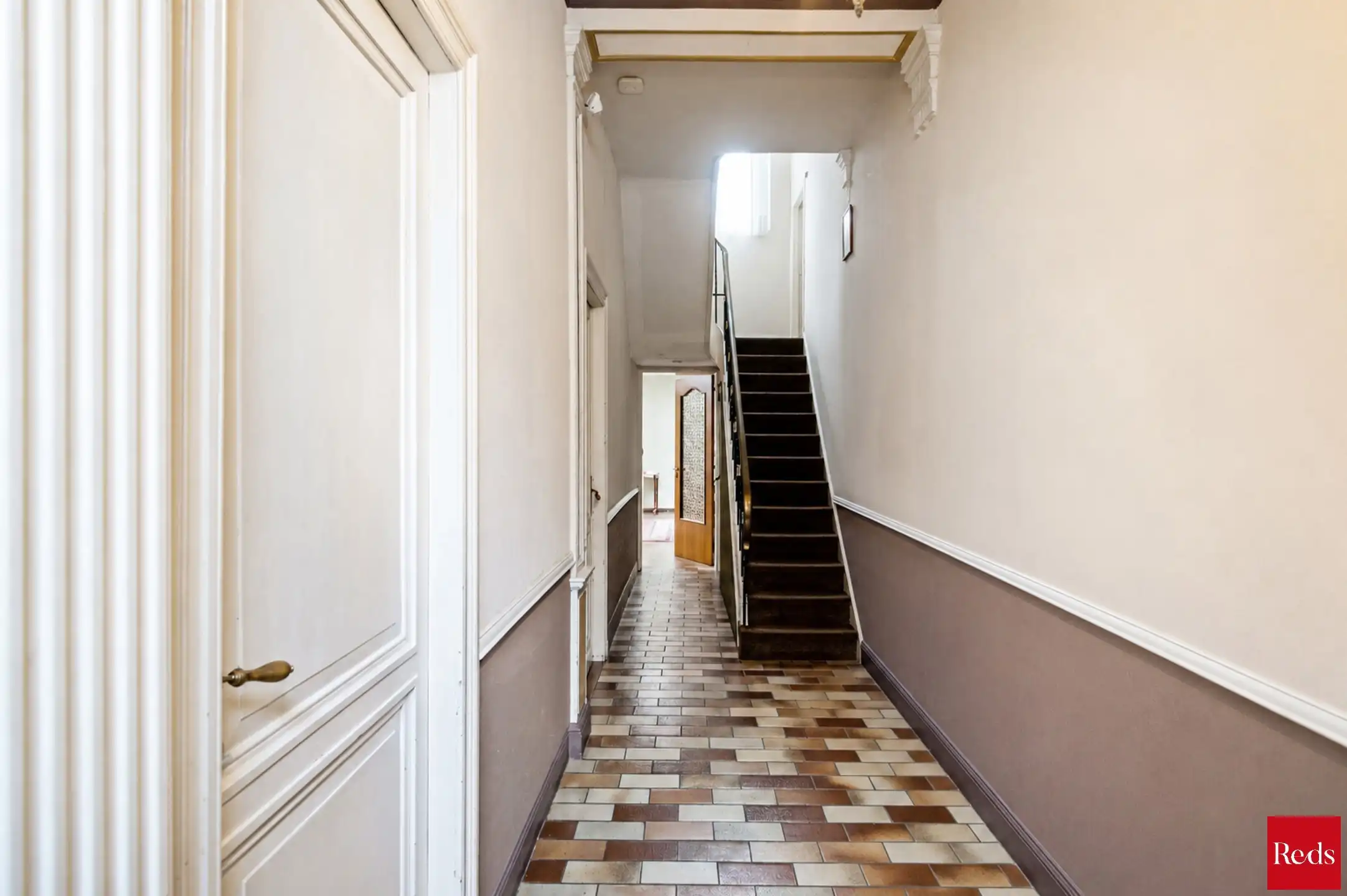 Ruim karaktervol pand nabij centrum Edegem foto 6