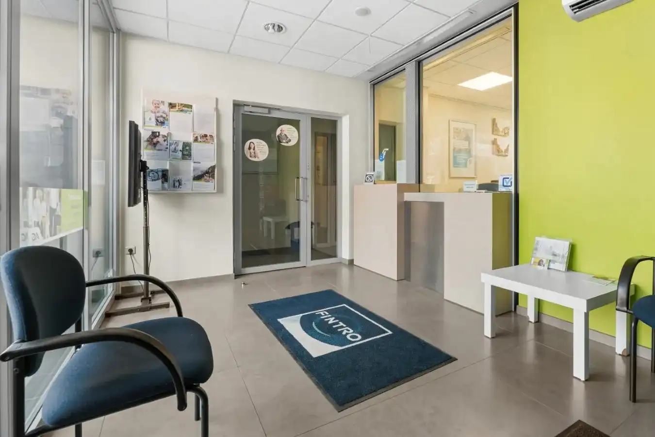 Beselare - Investeringspand met kantoorruimte en 2 verhuurde appartementen foto 4