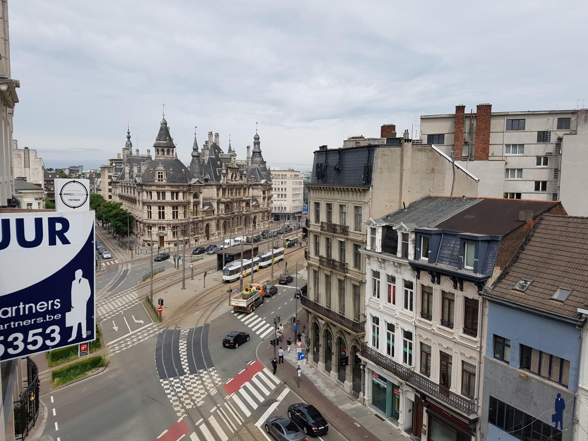 Authentiek gerenoveerd penthouse (ca. 90 m²) met terras foto 10