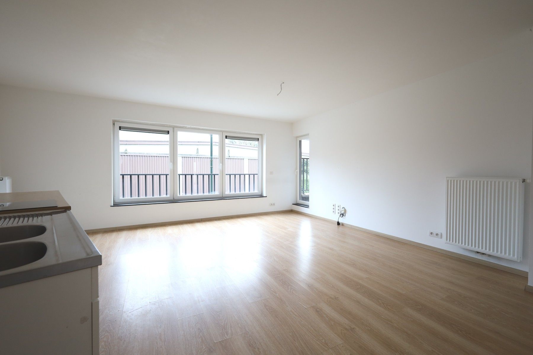 Lichtrijk appartement met terras foto 7