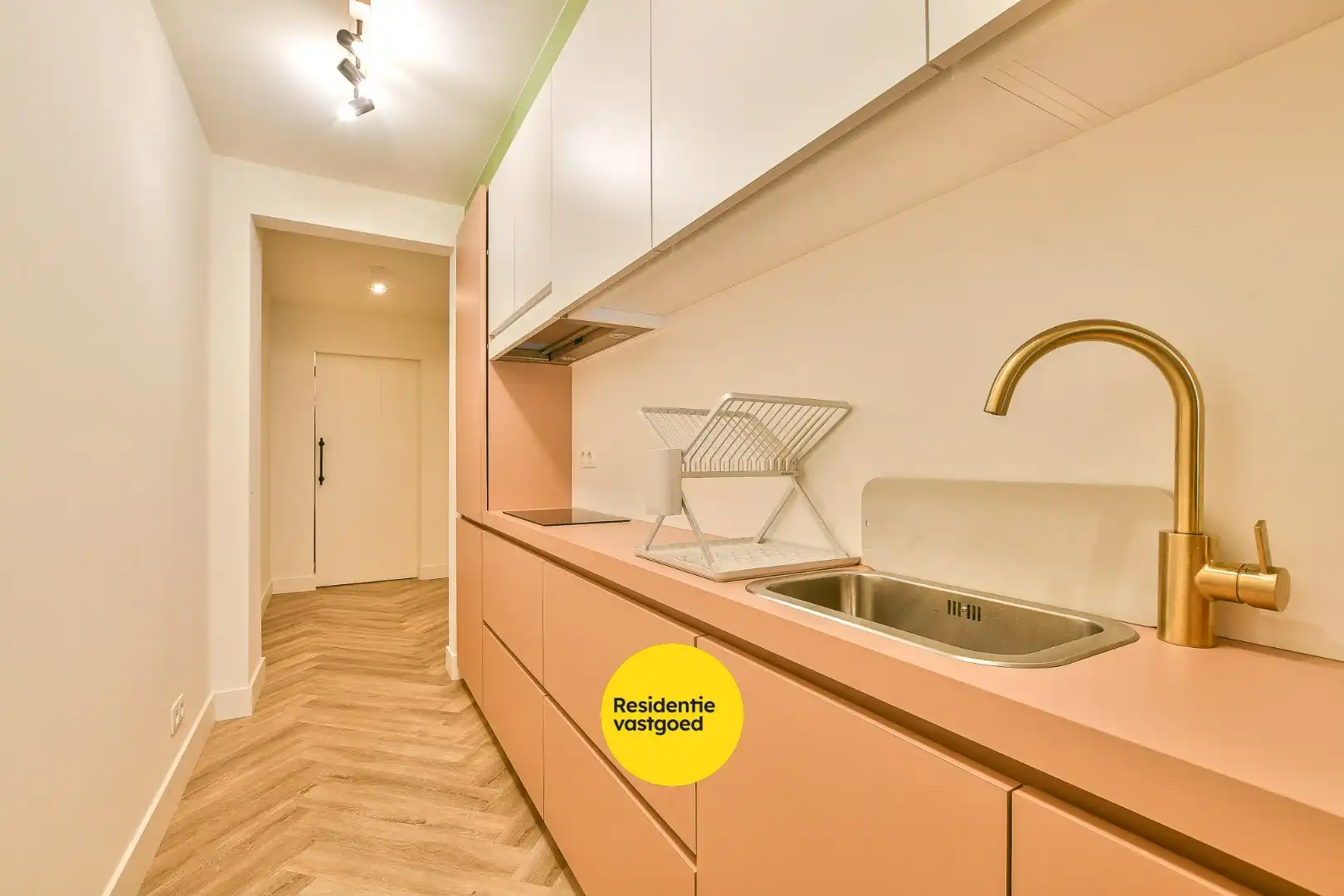 Volledig vernieuwd appartement te koop - achterkant zeedijk Wenduine! foto 8