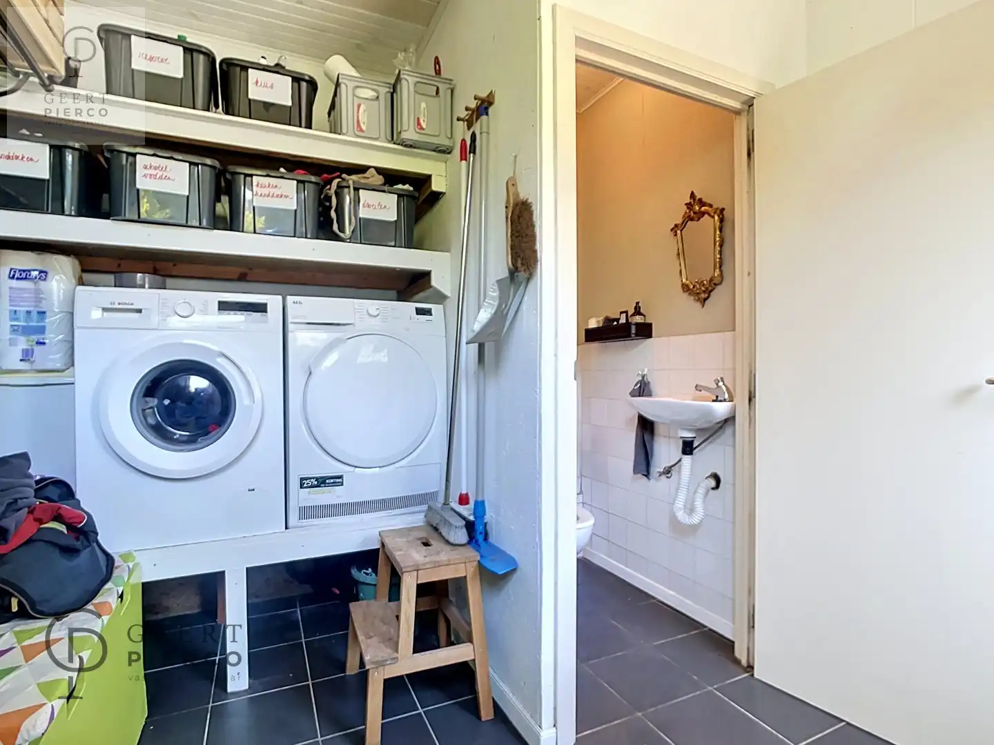 Charmewoning met dorpsgezicht foto 12