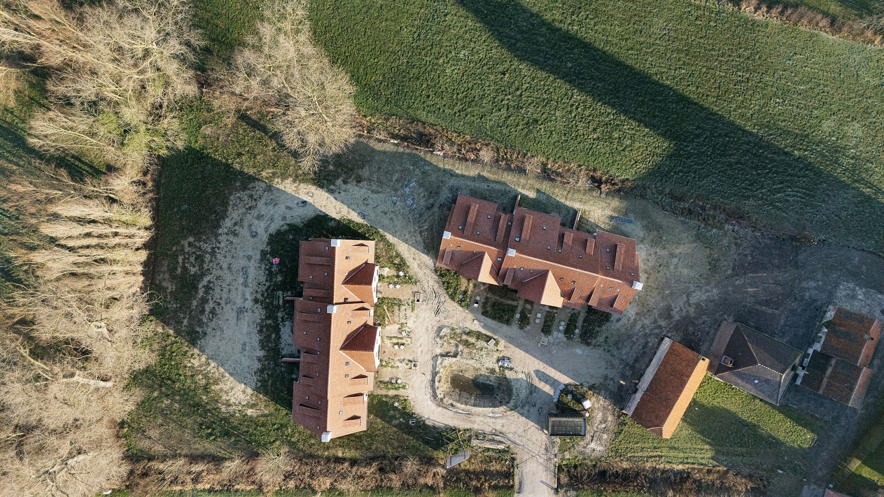 Nieuwbouw woning rustig gelegen te Lapscheure. foto 8