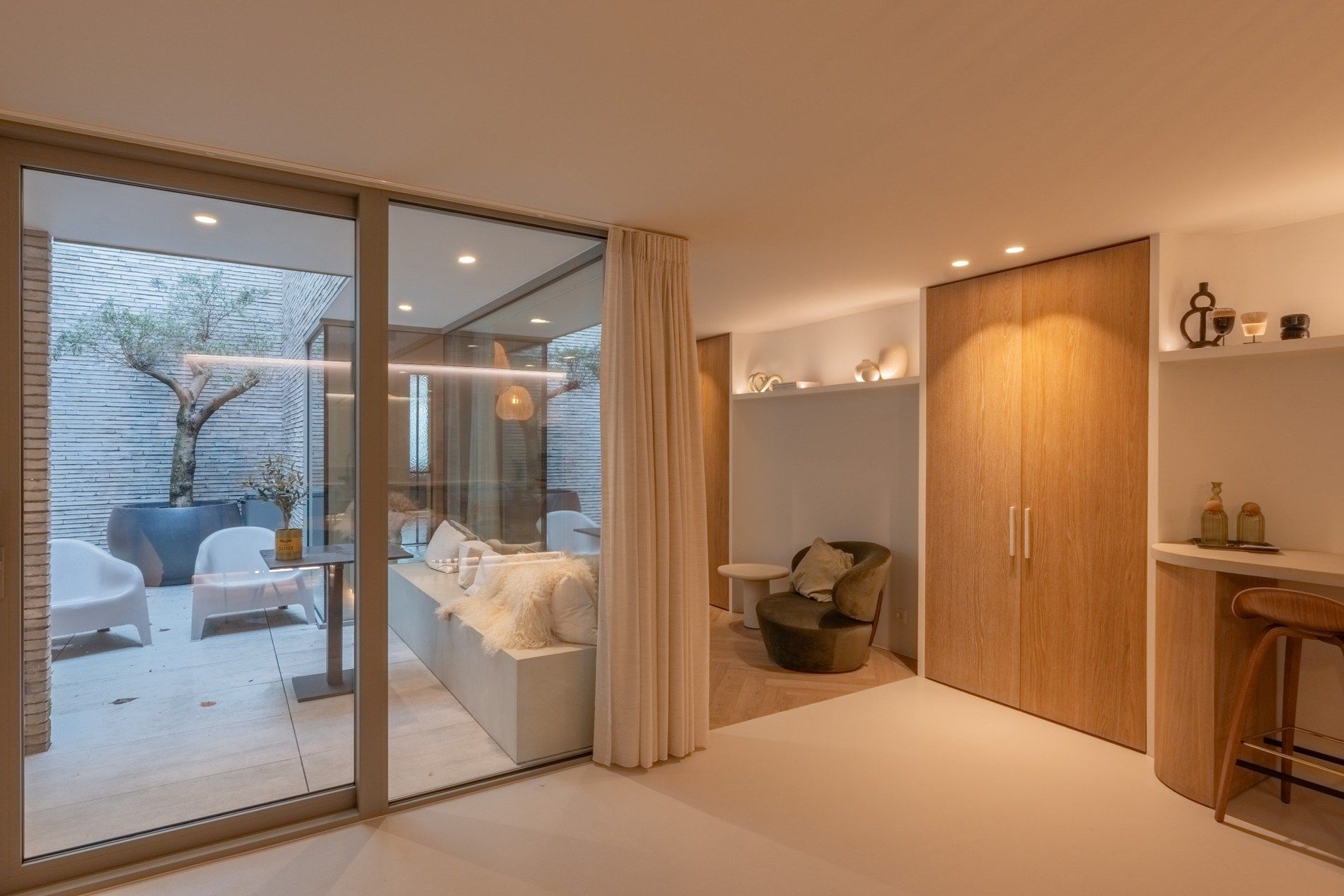 Winkelruimte met prachtig appartement te Westkapelle foto 8