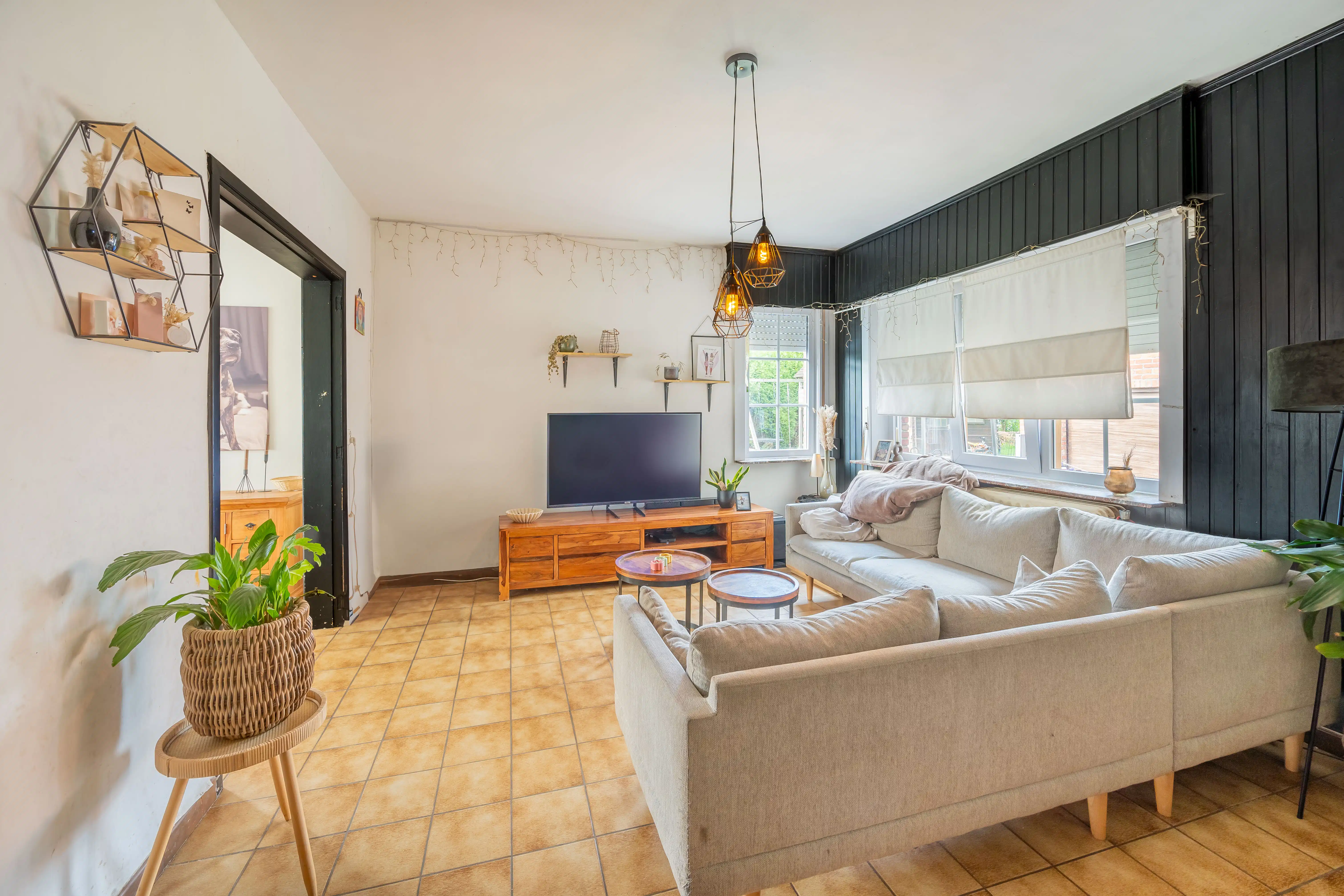 Rustig wonen in een charmante woning met ca. 31 are grond foto 21
