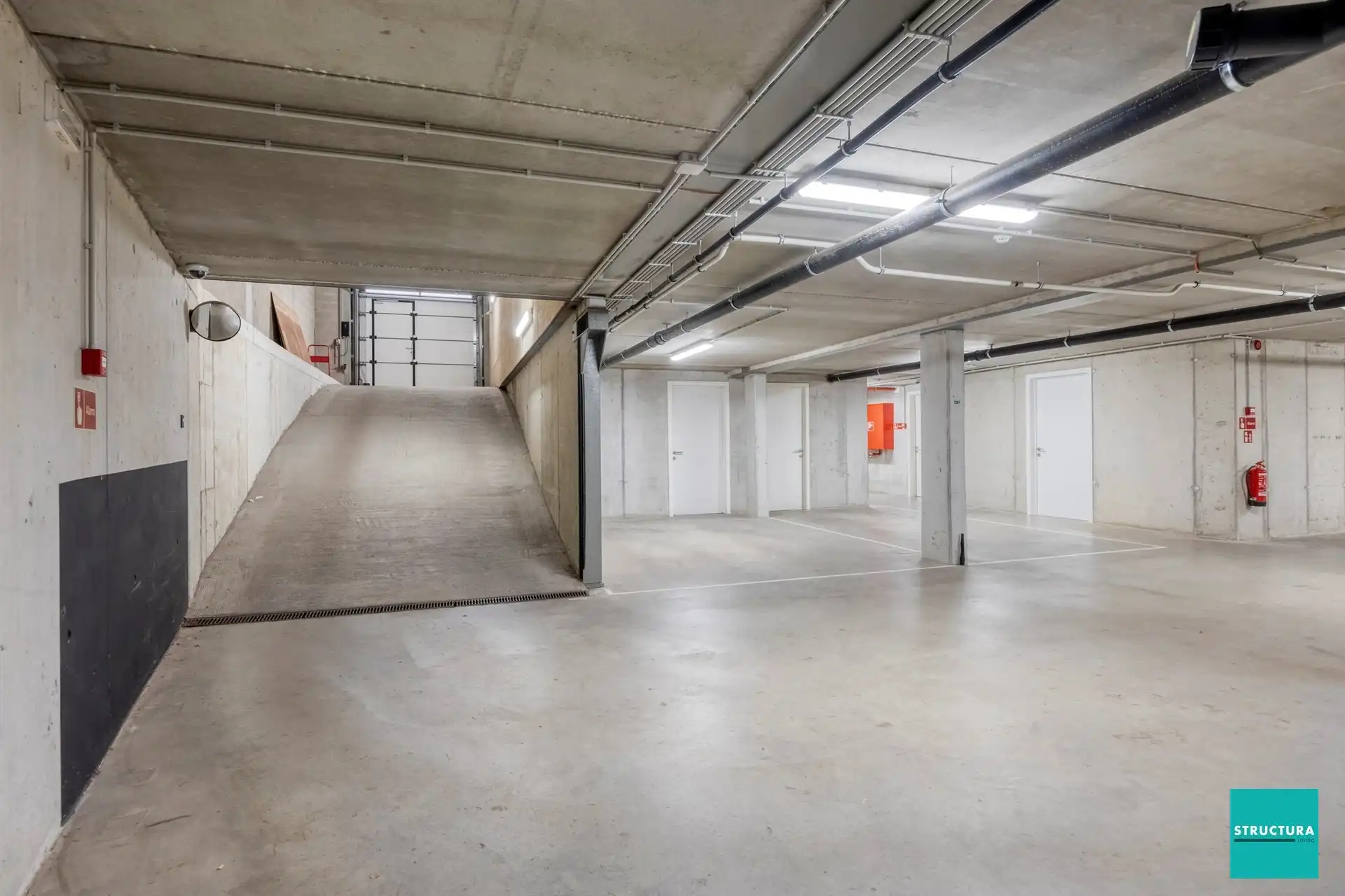 Praktijk/kantoor ih centrum met veel parkeermogelijkheden  foto 14