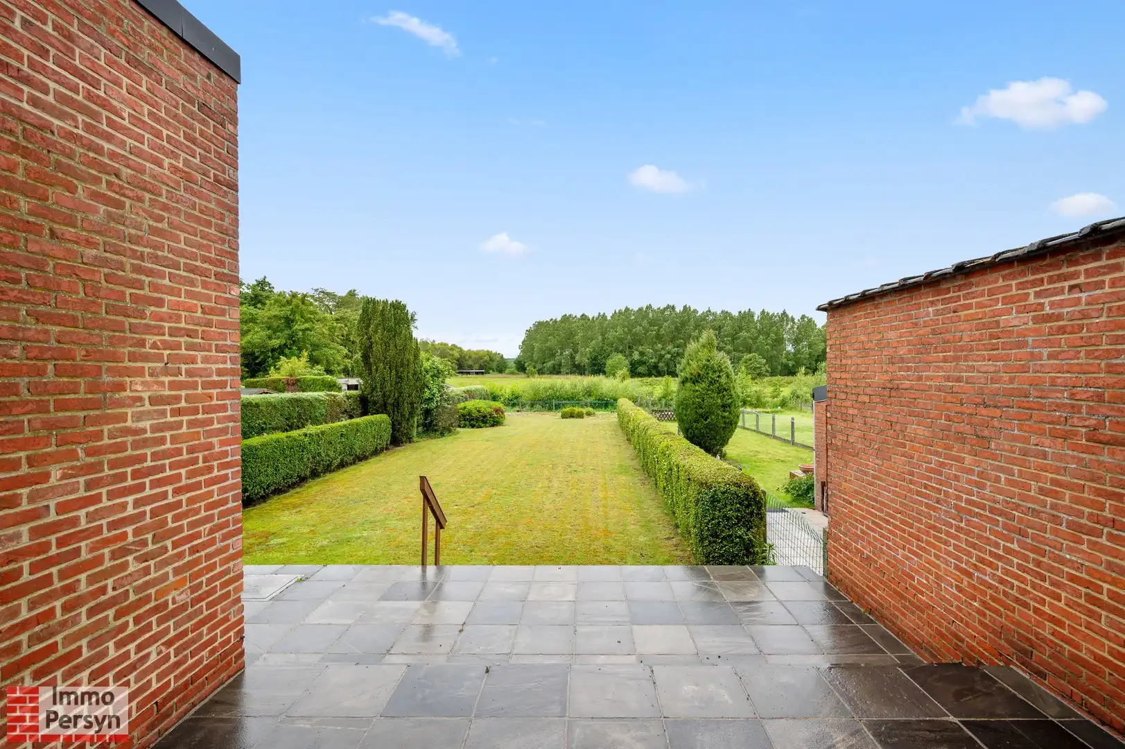 Stevige gezinswoning met 3 slaapkamers en prachtig groen uitzicht foto 18